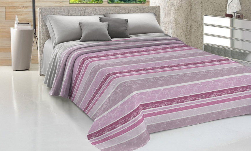 Image 5: Colcha fina 100% algodón ideal para primavera y verano