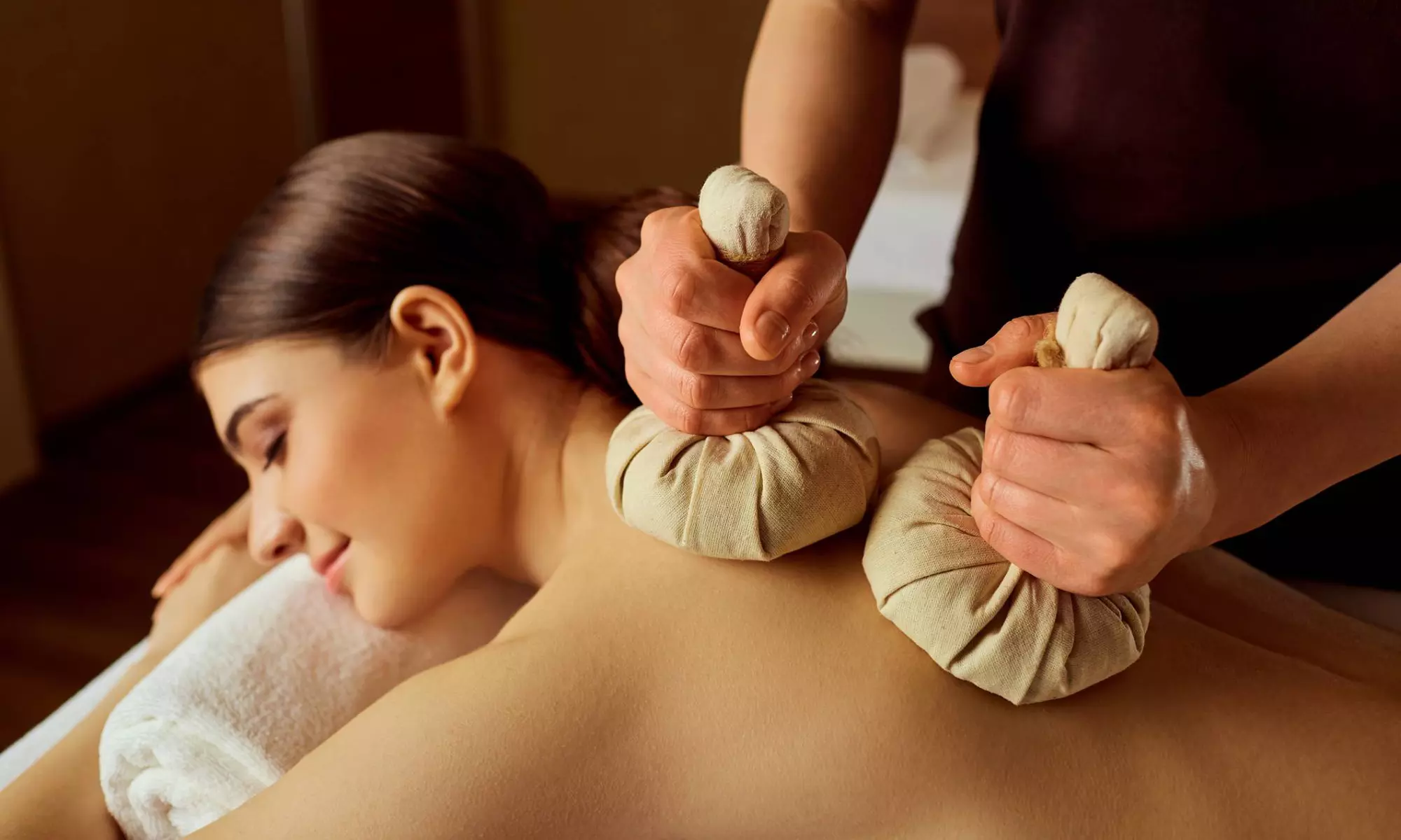 Soin du visage au choix : Hydratant, peau sensible, peau grasse, peau sèche avec La Belle (21% de remise) - Primary Image