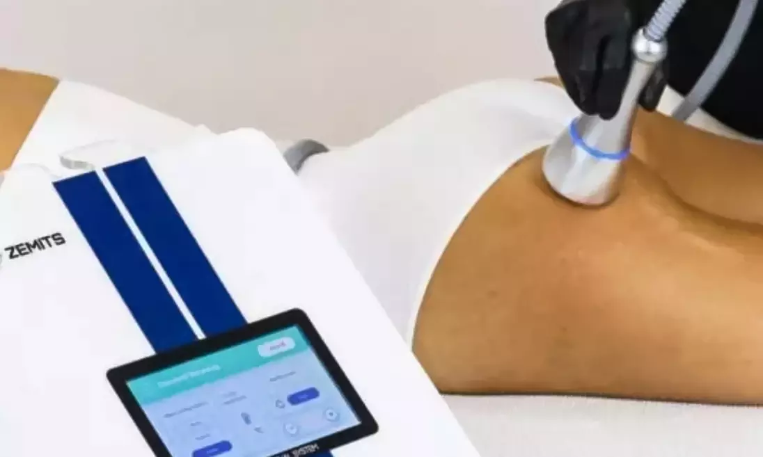 2 or 4 Cryo Slimming & Skin Tightening + Face Celluma Therapy Sessions 
