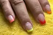 Luce unas uñas a la última con una sesión de manicura y/o pedicura con esmaltado clásico o semipermanente al 44% - Second Medium