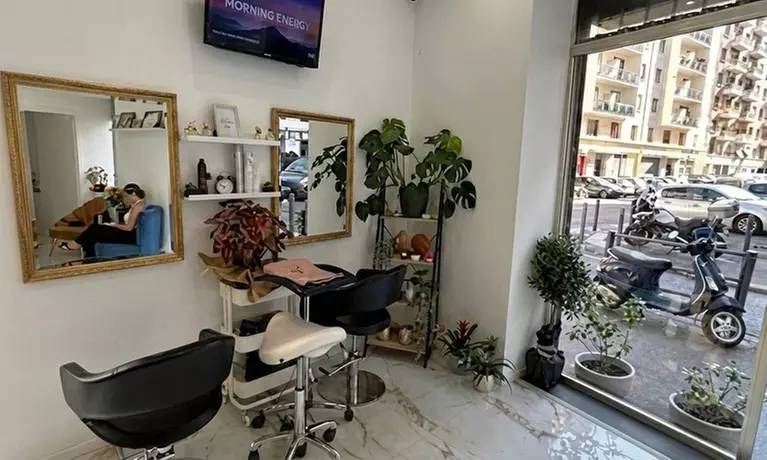 Shampoing, coupe, brushing avec couleur et balayage en option