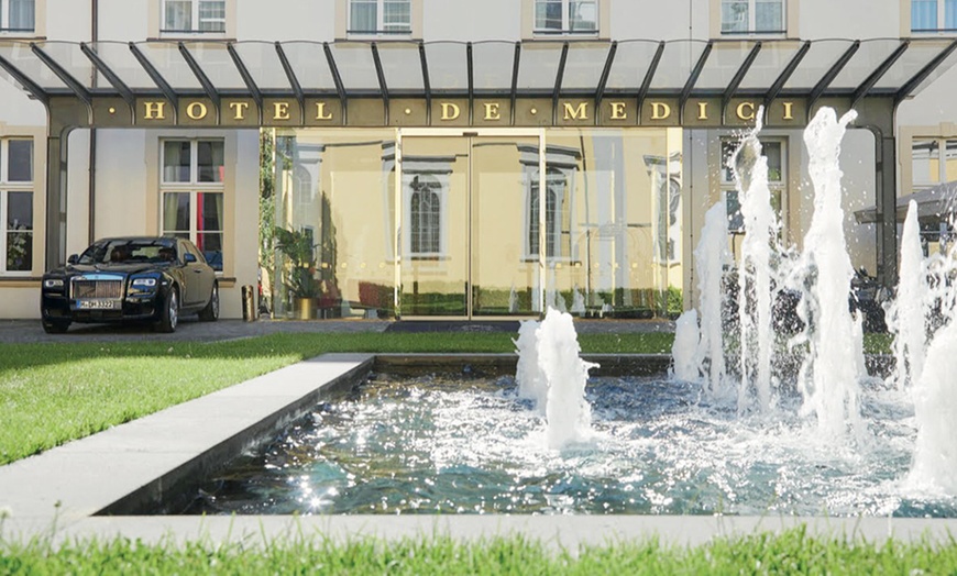 Image 4: Anti-Aging-Behandlung inkl. Sauna und Dampfbad für 1 oder 2 Personen