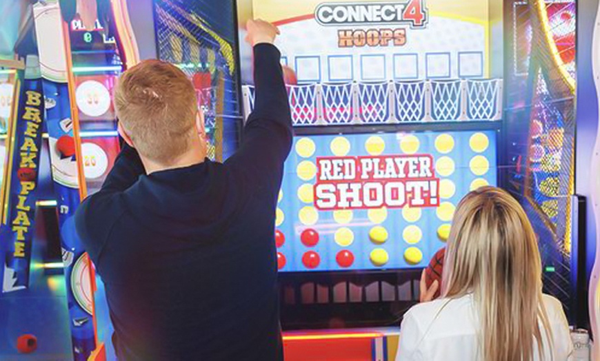 Image 2: Endless Arcade Fun with 100, 200, or 350 Credits 