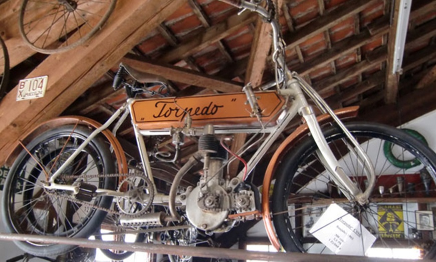 Image 8: Eintritt ins Fahrzeugmuseum für 2 Erwachsene, optional mit 2-4 Kindern