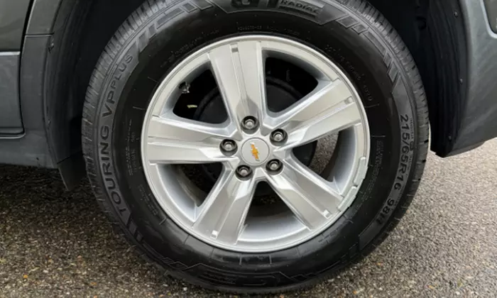 1 Interior or 1 Full Detail - Sedan 