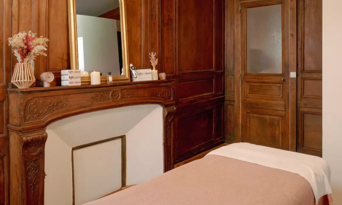 Massage facialiste d'1h avec option modelage détoxifiant d'1h