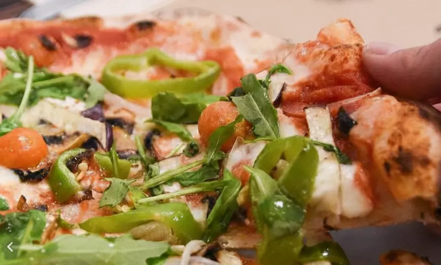 Menú italiano para 2 o 4 con pizzas a la pala y botella de lambrusco