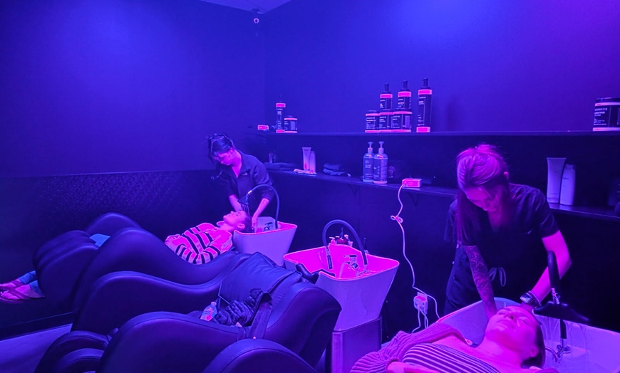Image 2: 60, 90, or 120-Minute Head spa with Scalp Analysis for Couples & More