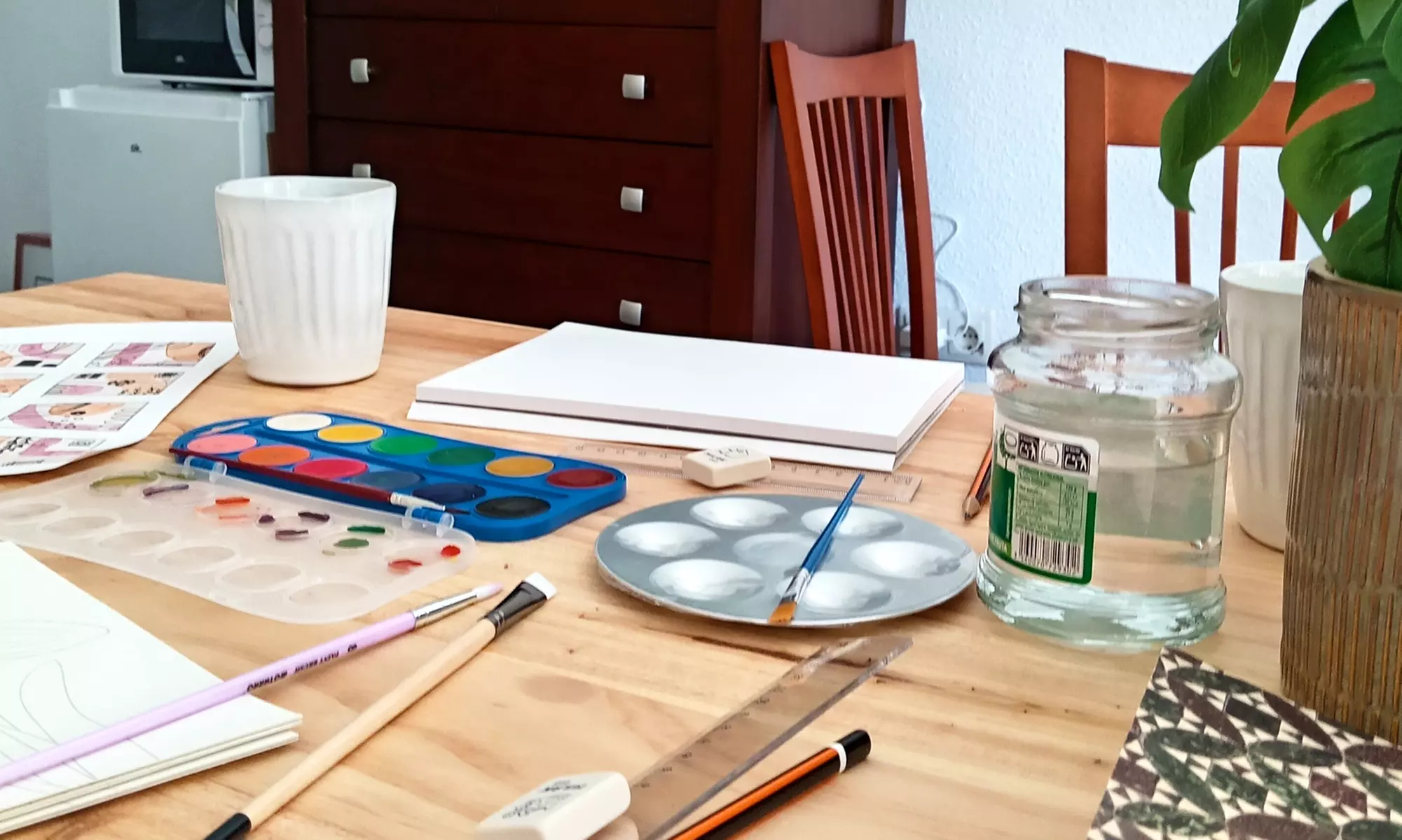 Taller de acuarela de 2h con picoteo para 1, 2 o 4 personas