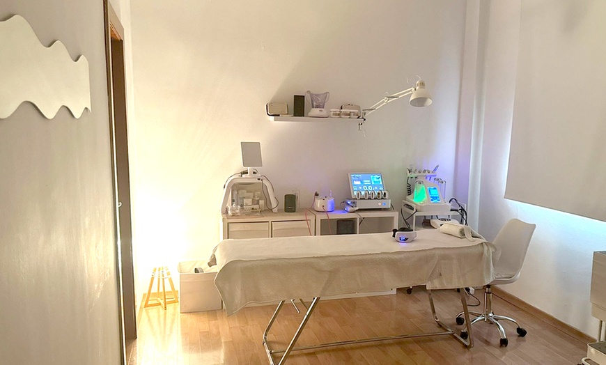 Image 11: Lifting y tinte de pestañas con opción a diseño, depilación y tinte