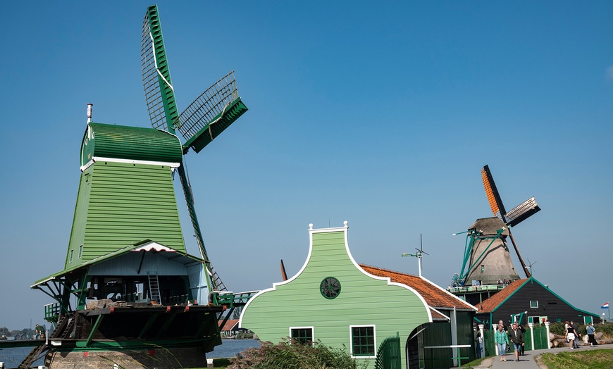 Image 14: Zaanse Schans Tour: vanuit Amsterdam in een Hop On Hop Off Holland bus