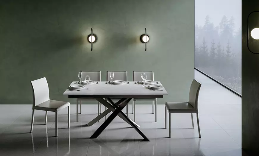 Image 27: Uitschuifbare eetkamertafel 'Ganty'