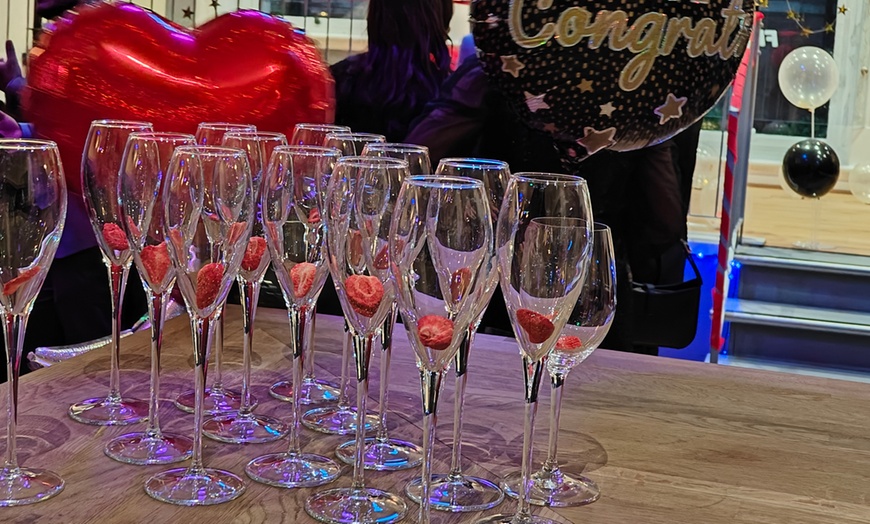 Image 9: Enjoy with Mini Celebration or Cocktail & Vibes w/ Prosecco and Games