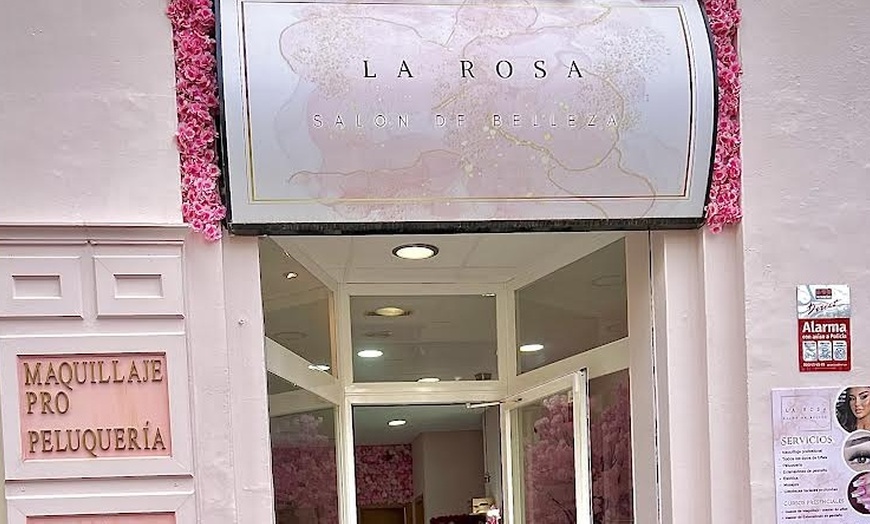 Image 2: Consigue una piel de porcelana con una limpieza facial a elegir para 1