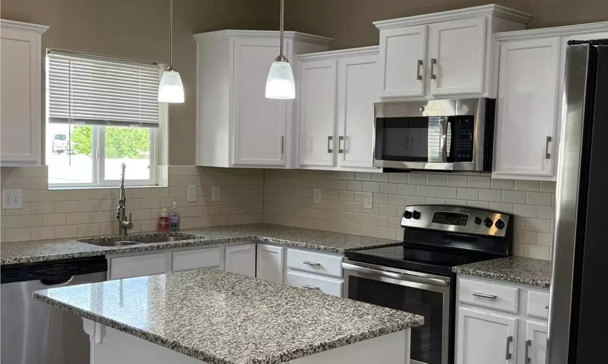Transform Space: 3, 4, or 6 Hours of Cleaning/ 1 or 2 Amazing Cleaners