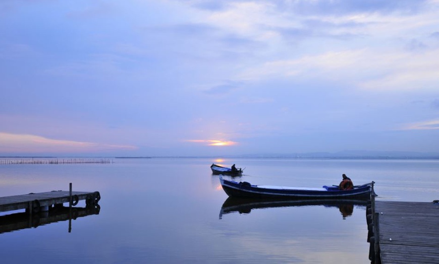 Image 7: Arroz para 2 o 4 personas con paella y opción a paseo en barca