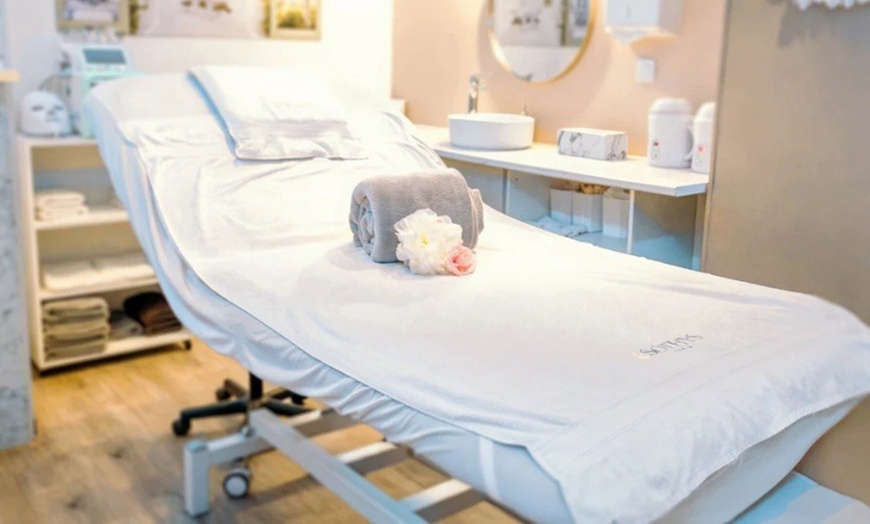 Image 5: Soin du visage au choix ou pack Noël avec massage en option