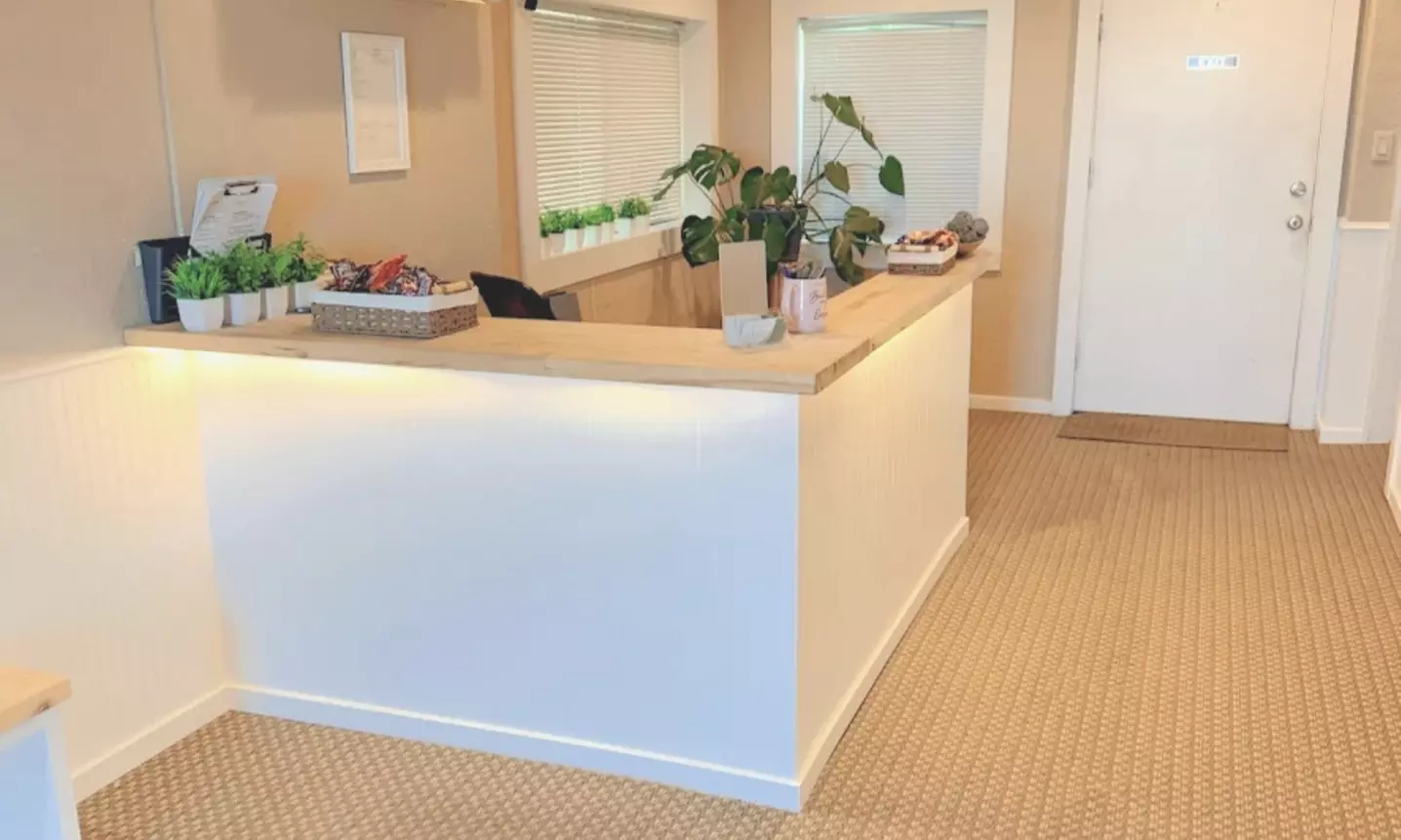 Luxury Head Spa for 1 or 2 w/Upper-Body Massage + Hot Stones & Robes