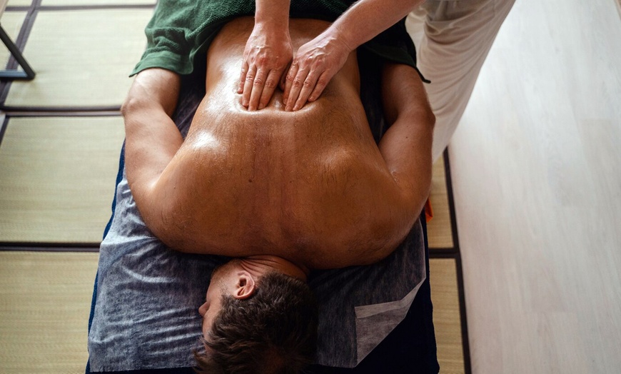 Image 7: Sesión de masaje de técnica y duración a elegir para 1 persona