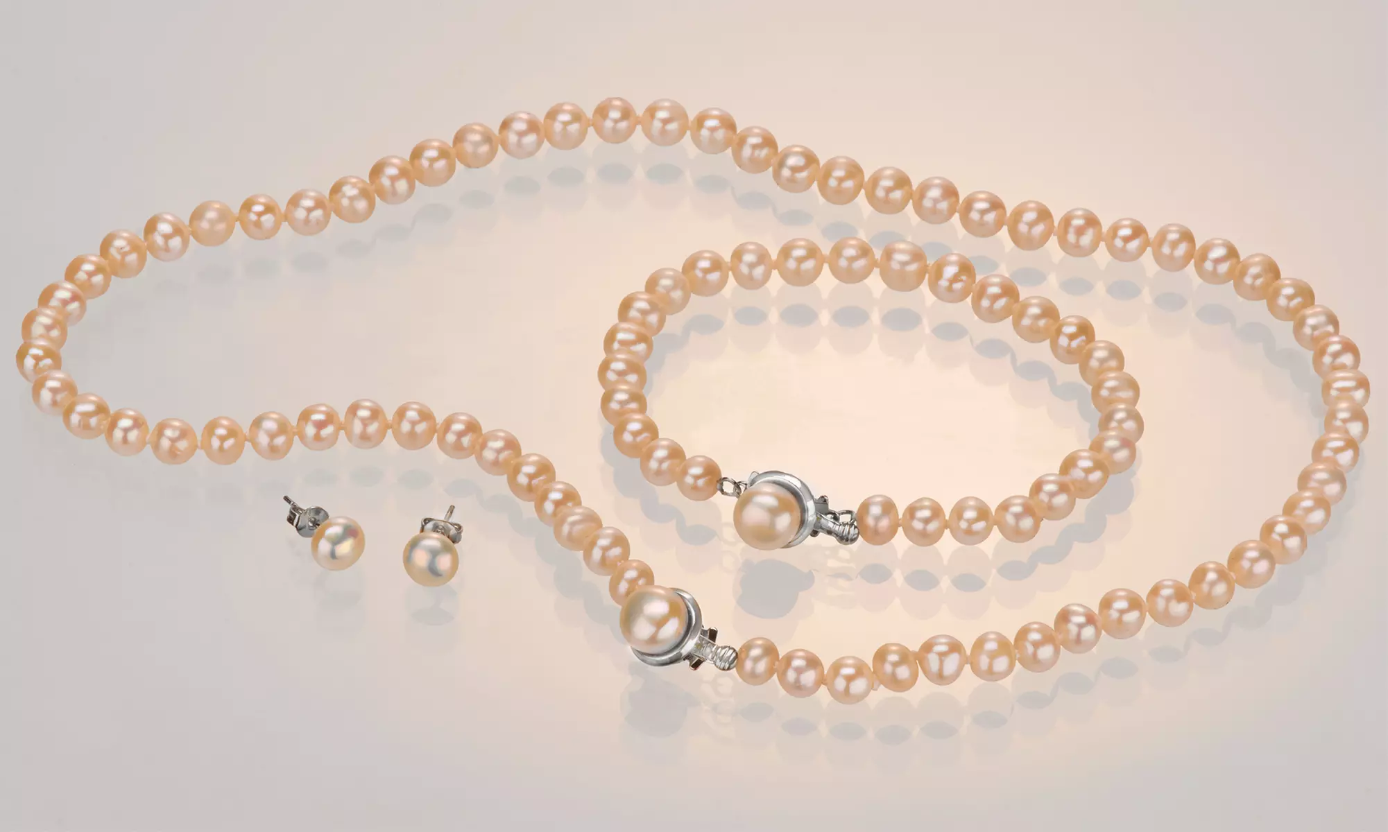 Freshwater Pearl Jewellery Set - Primary Image