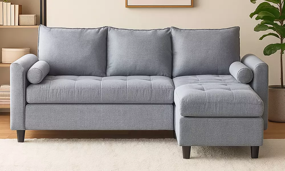 Canapé 3 places "Charles" en velours ou tissu avec pouf de Kocoon