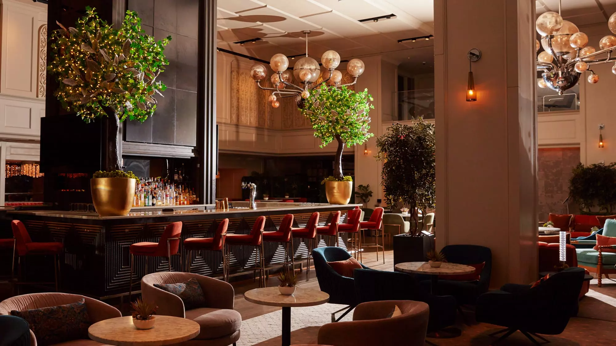 Landmark Hotel near Manhattan Attractions