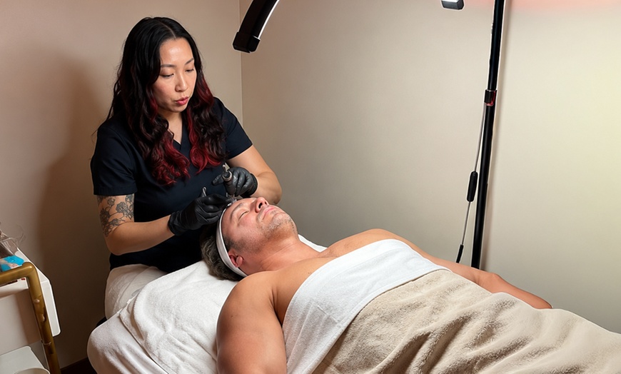 Image 2: HydraFacial Treatments: Cleanse, Exfoliate, Hydrate for Glowing Skin