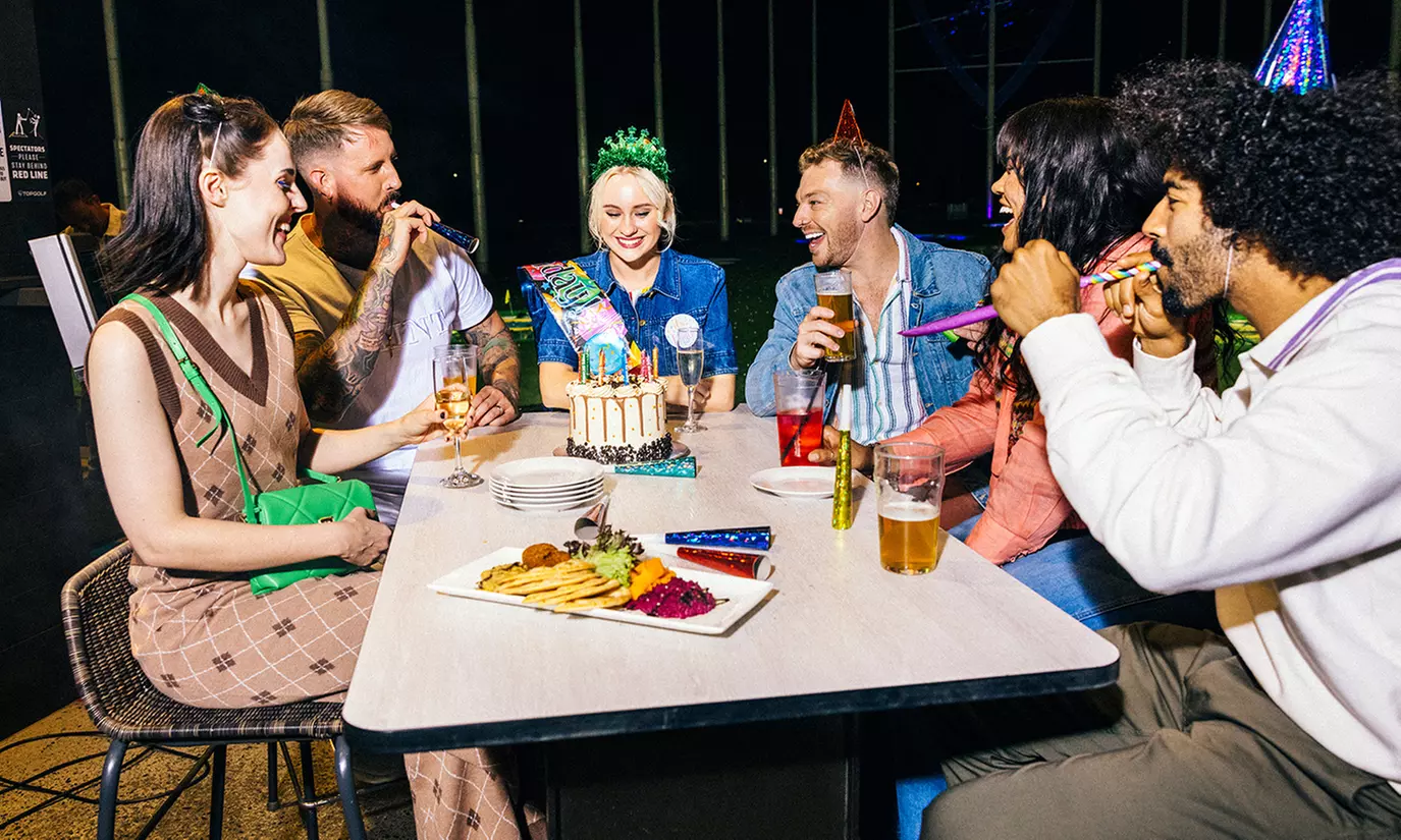 2-Hour Bay Hire & Membership for 6 – Topgolf Gold Coast