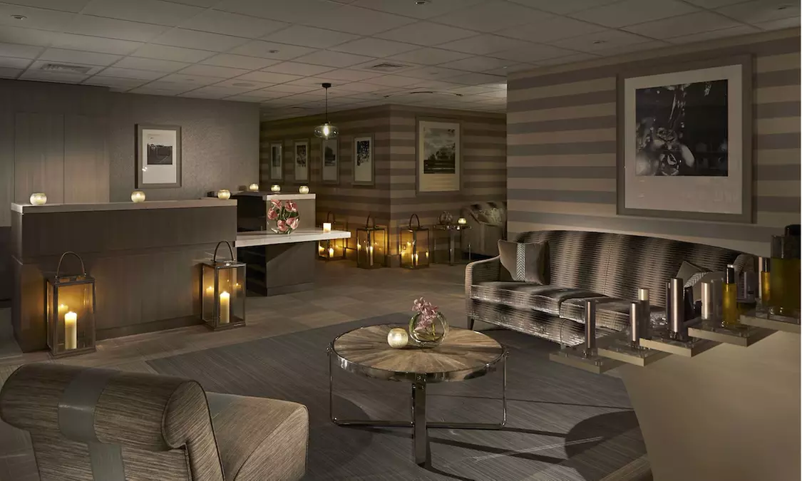 North Warwickshire: 4* Stay with Breakfast and 3-Course Buffet Dinner