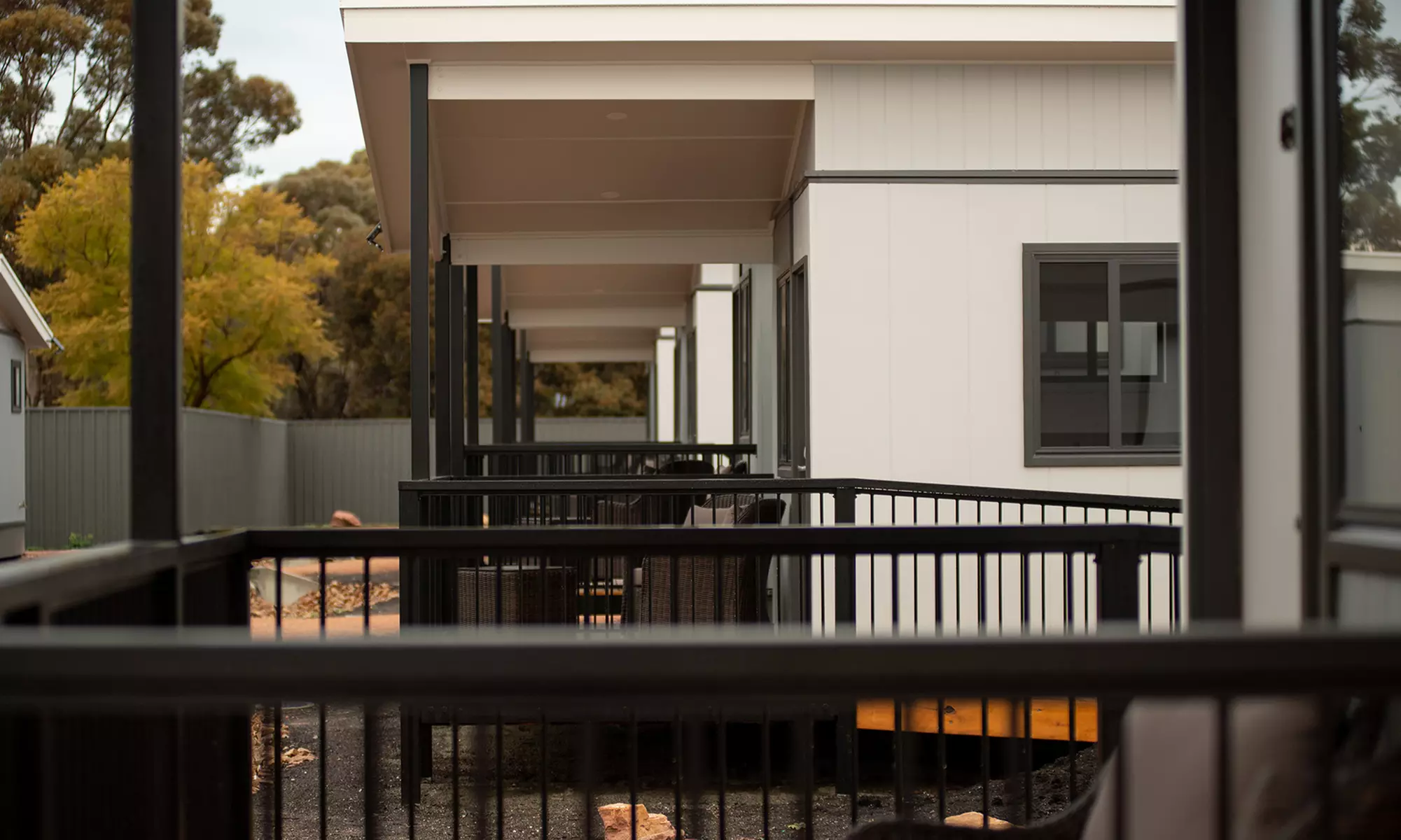 Port Pirie: Deluxe Villa + Welcome Gift in Room, Drink Voucher, & LCO