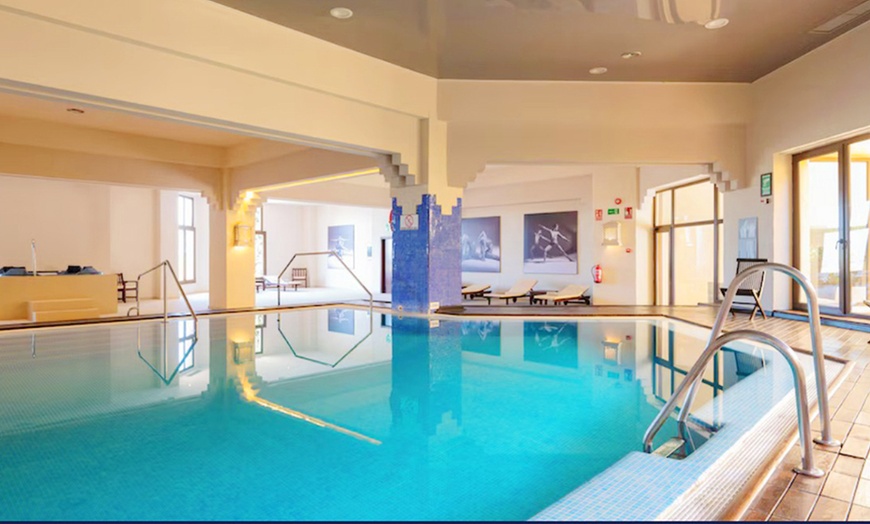 Image 2: Circuito spa de 1 hora para 2 personas con opción a masaje en pareja