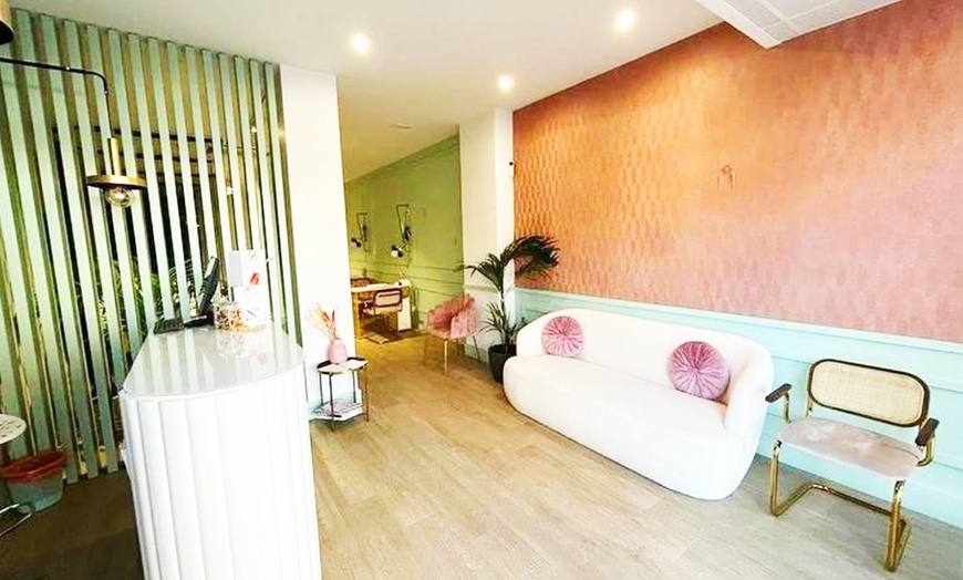 Image 7: Radiofrecuencia facial y corporal, 2, 4 o 6 sesiones con mascarilla