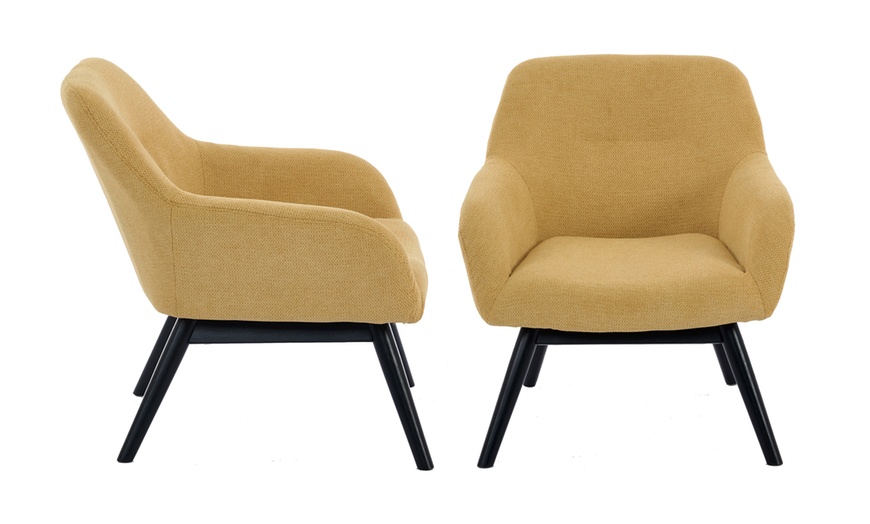 Image 7: Poltrona scandinava con gambe in legno massello Doosense