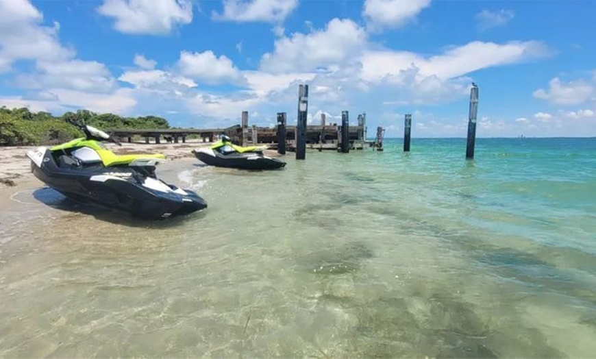 Image 1: Explore Tampa Bay with a 1 or 2 Skis for 2 or 3 Hours Rental