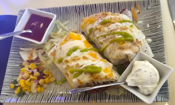 Menú mexicano para 2 o 4 personas con michelada especial de la casa