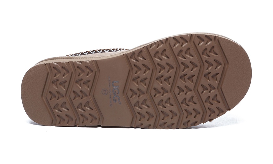 Image 21: Uggs Ankle Tazzy Slippers Hippie