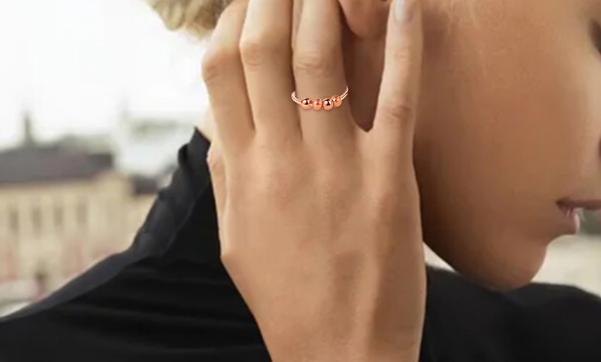Image 14: 2x Elegante Spinner-Ringe mit drehbaren Perlen zur Entspannung