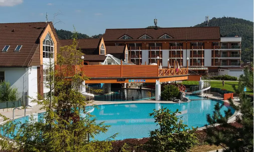 Soggiorno in Slovenia 4*: mezza pensione con piscine all'Hotel Atrij
