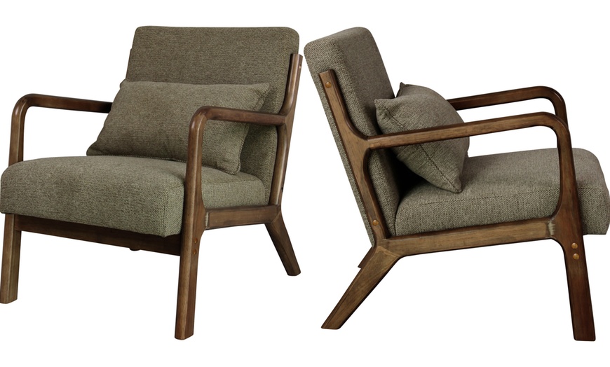 Image 23: Poltrona in tessuto e legno Zach Doosense