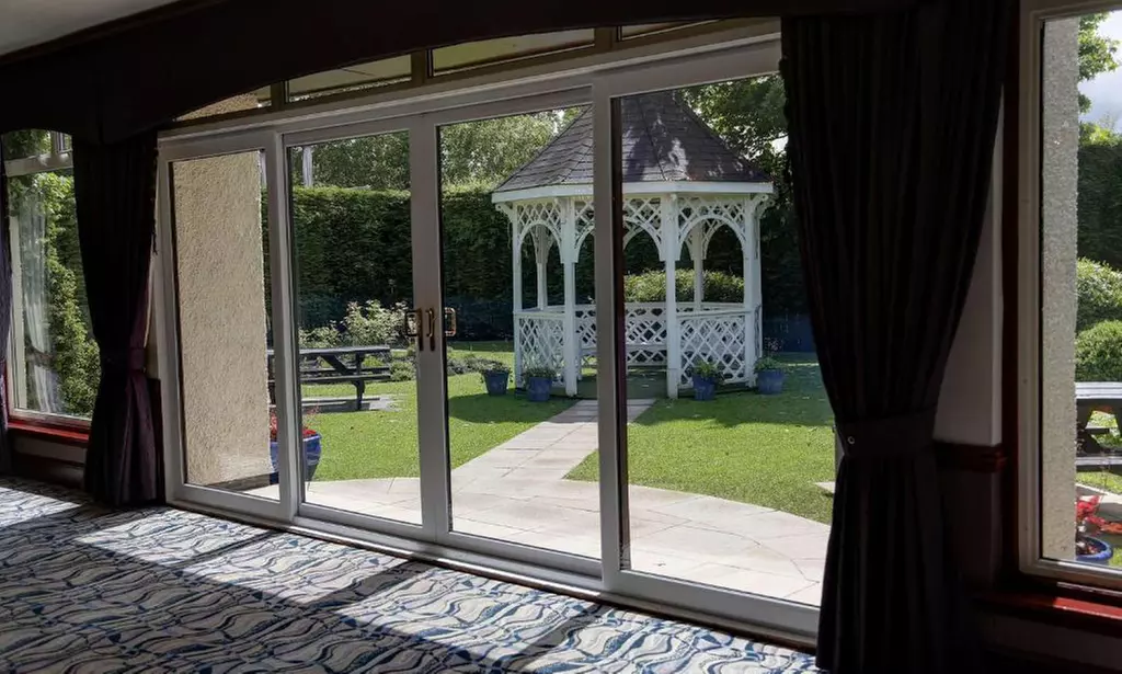 West Lothian: 1-3 Night Stay with Breakfast and Late check-out