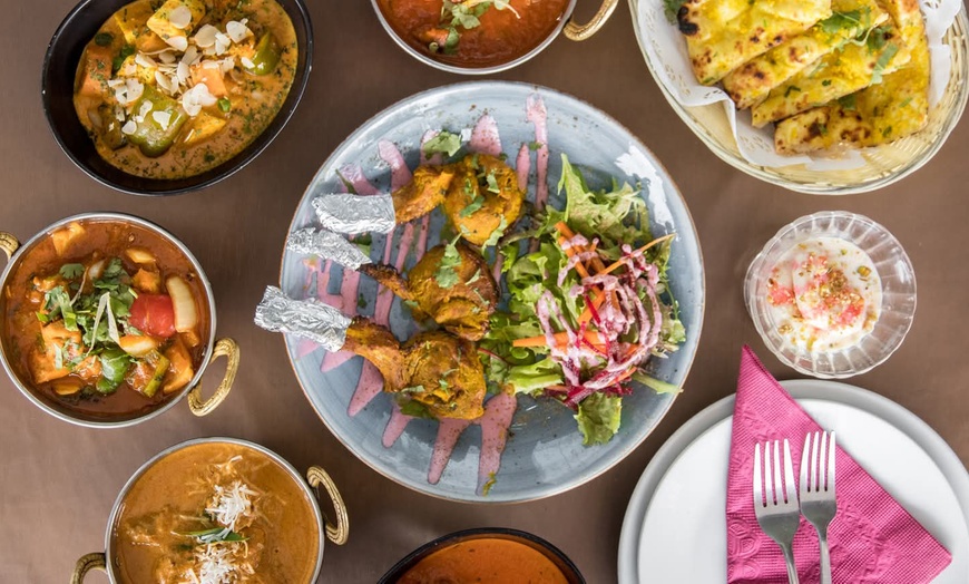 Image 1: Banquet Feast for Two, Three, Seven, or Ten People