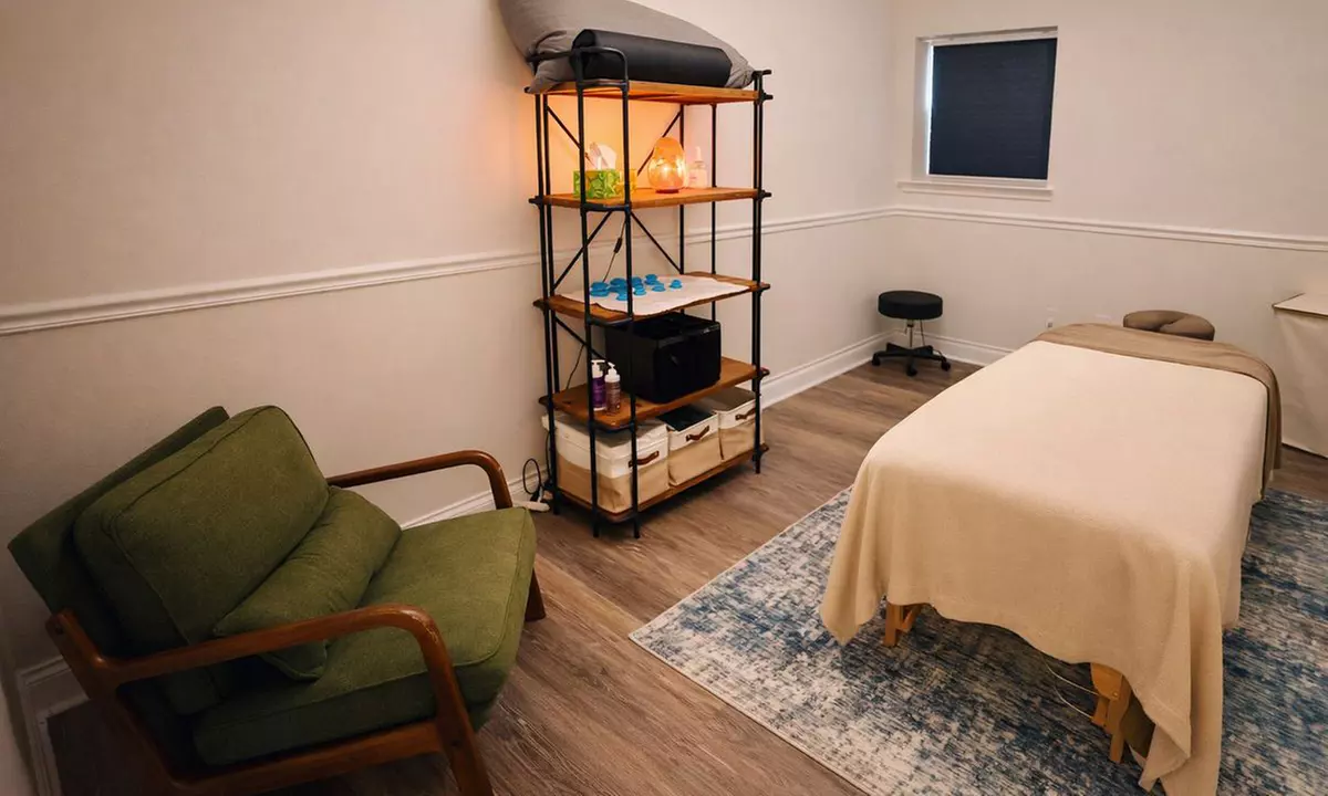 Swedish, Therapeutic & Pregnancy Massage Sessions