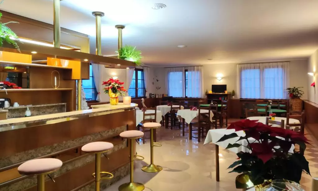 Pozzolengo: camera Economy con mezza pensione per 2 persone