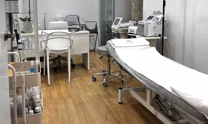 Hasta 69% de dto. en Tratamiento facial - Tratamiento facial hidratante en Nat Estetic