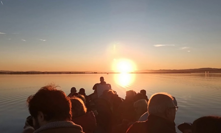 Image 1: ¡Descubre la magia de la Albufera en barca!