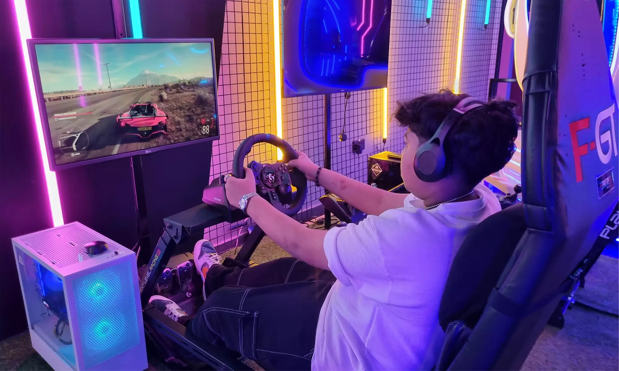 Experience One or Two Hours of Unlimited Gaming For Up to 4 People