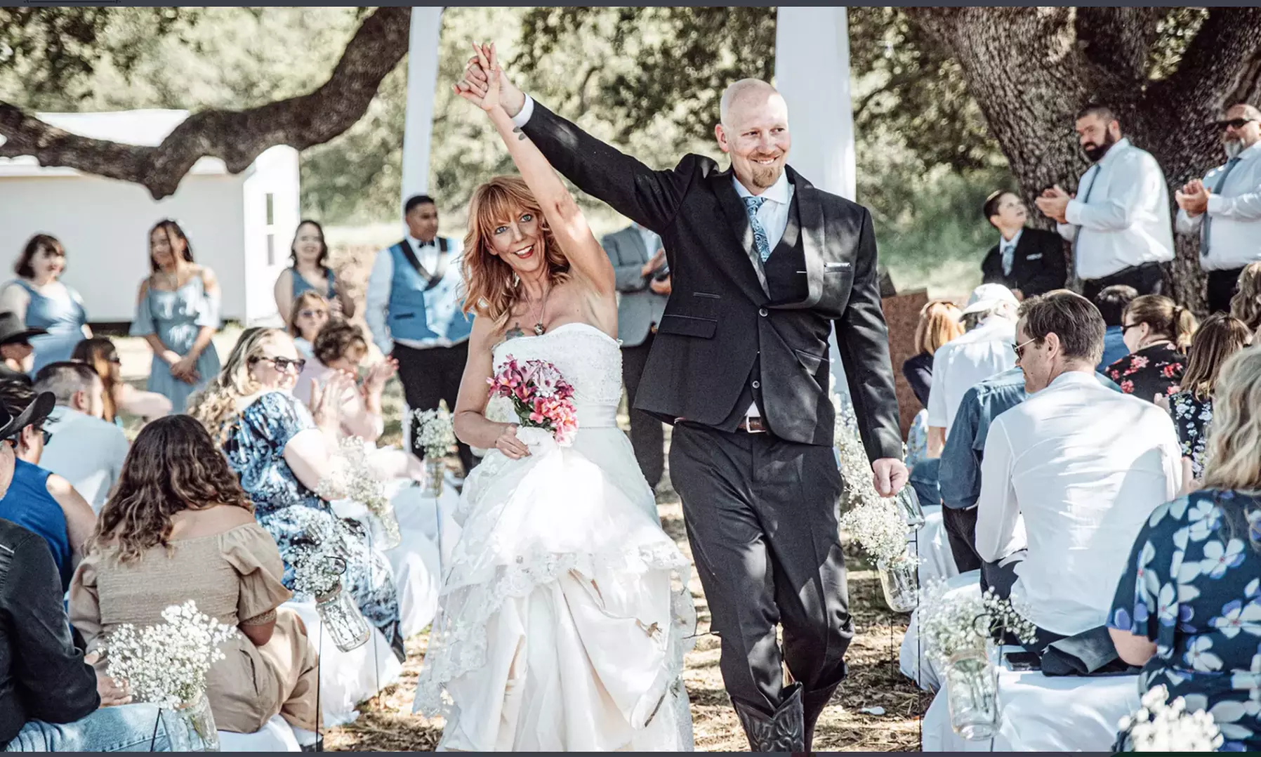 2, 4, or 6-Hour Boutique Wedding Photography Packages!