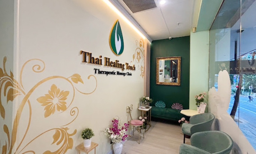 Image 4: 30, 45, 60 or 75 Min Body & Dry Head Massage +Complementary Hot Stone 