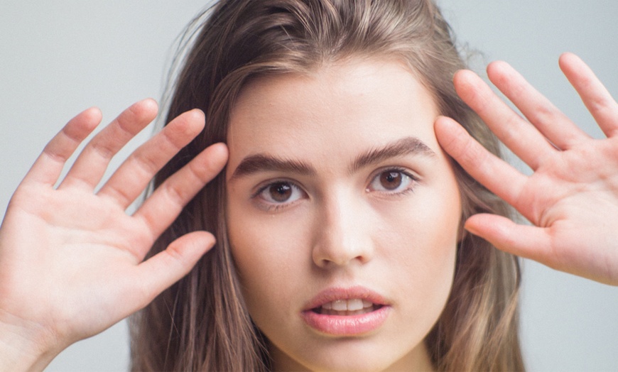 Image 1: Eyebrow Tinting Sessions – Choose from 1, 3, or 5 Sessions
