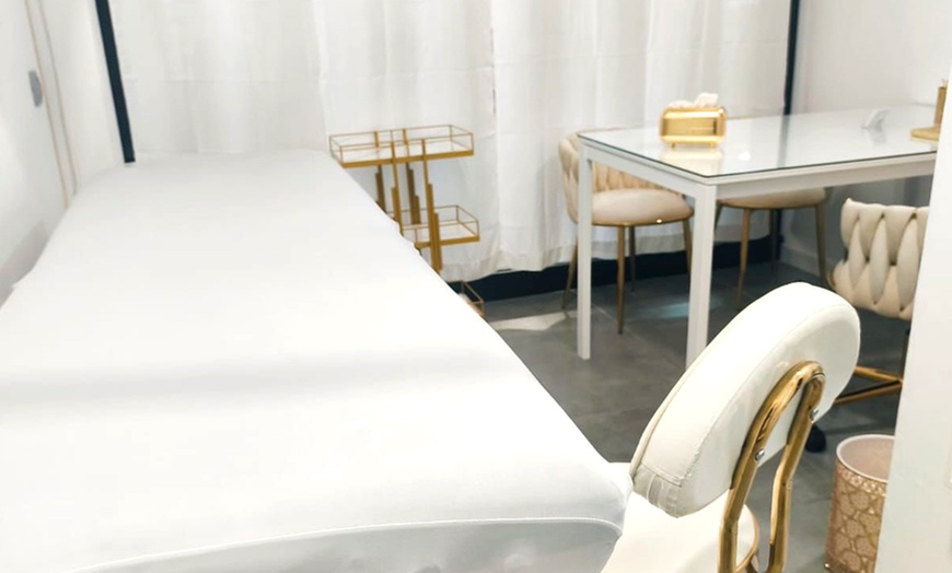 Image 3: 1 o 2 sesiones de plasma fibroblast en zona a elegir